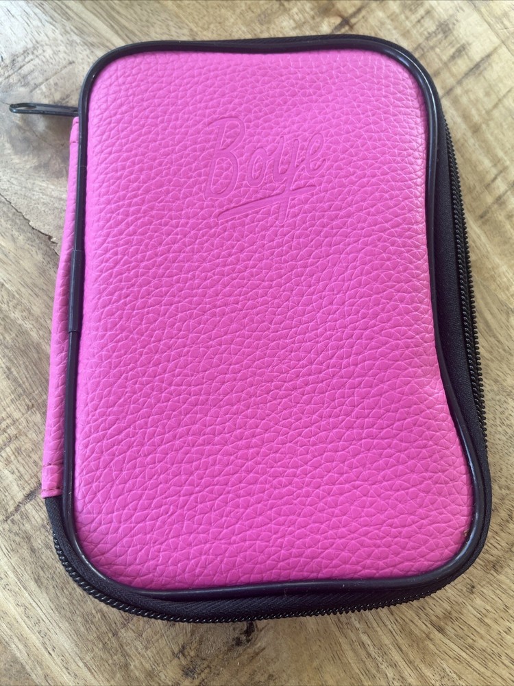 Boye 24 Crochet Hooks w/ Pink Zip Storage Case