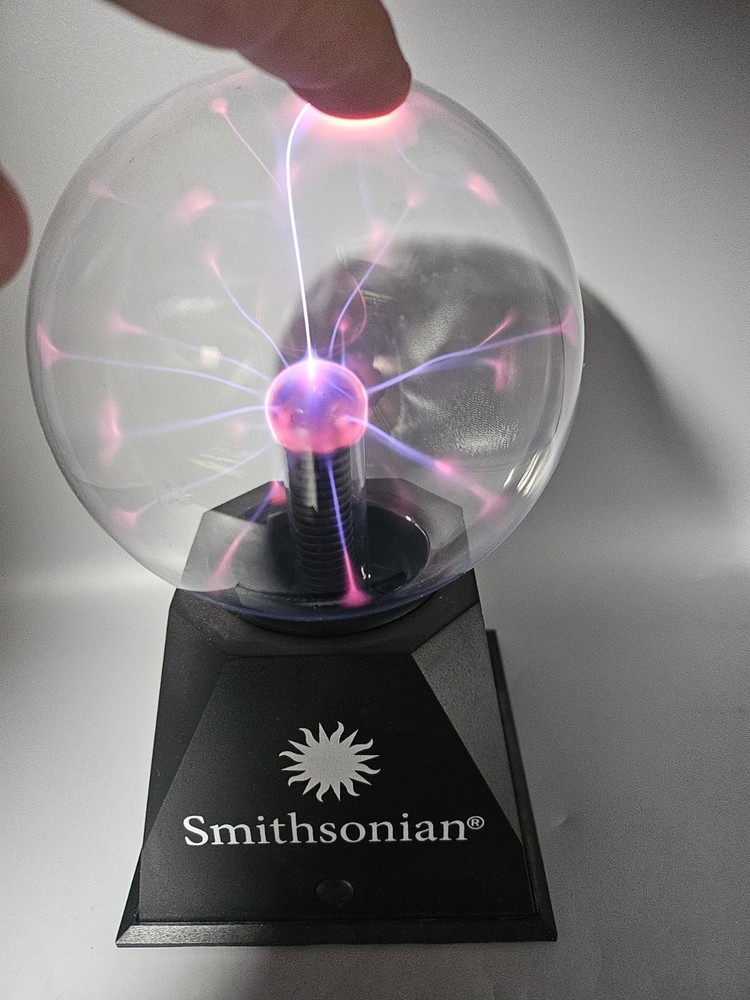 Smithsonian Plasma Ball Battery Lamp Touch & Sound Responsive Globe Light Tested
