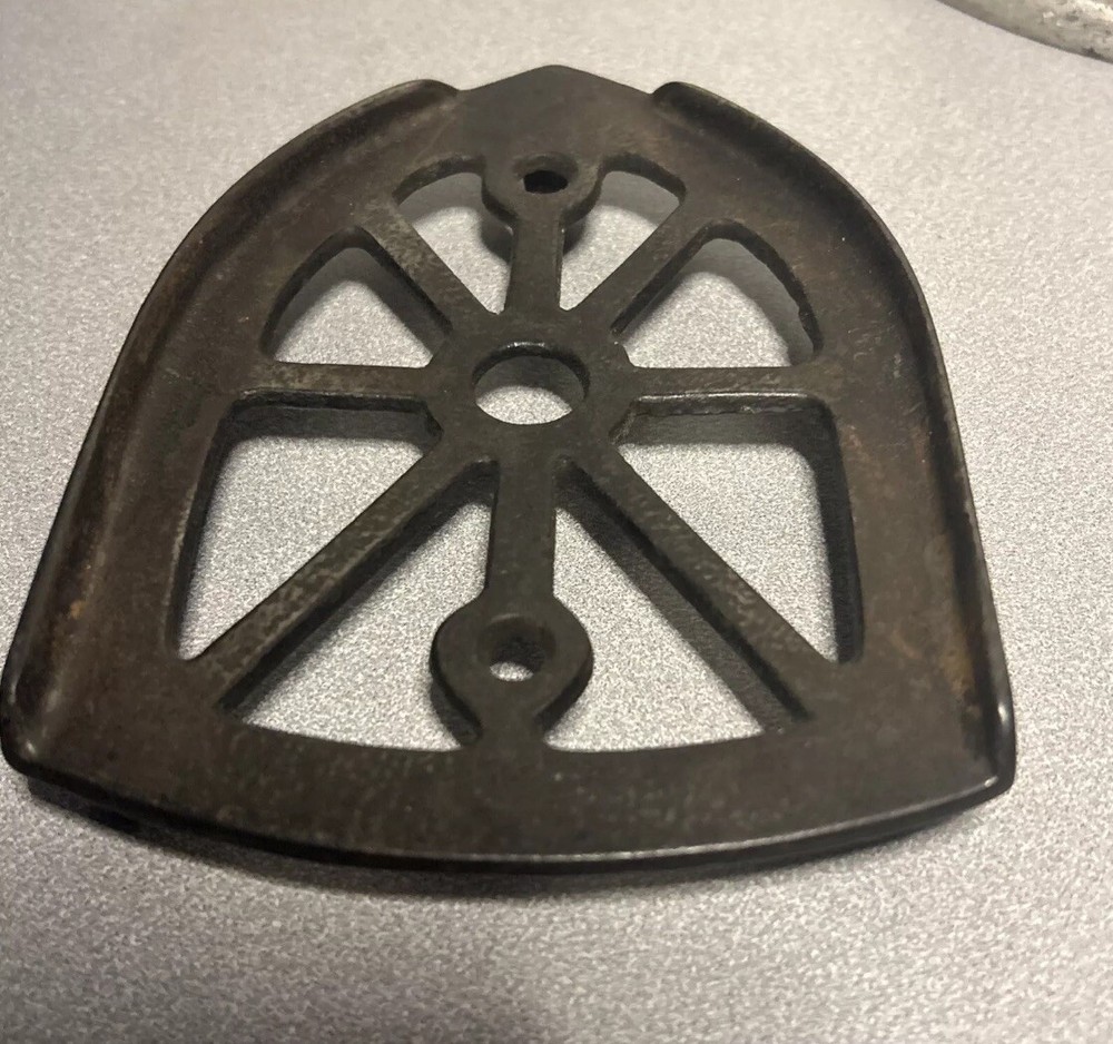 Vintage Iron Rest