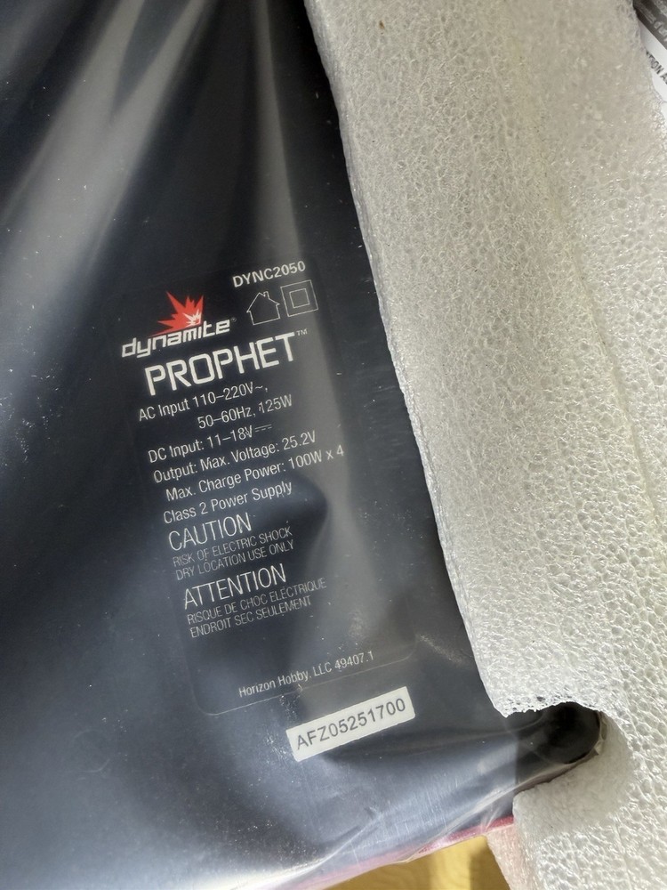 Dynamite Prophet Sport Squad 4x 100W AC/DC Charger DYNC2050
