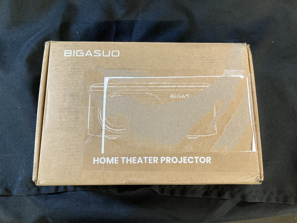 BIGASUO B110 Mini Projector Battery Powered with Bluetooth New Open Box