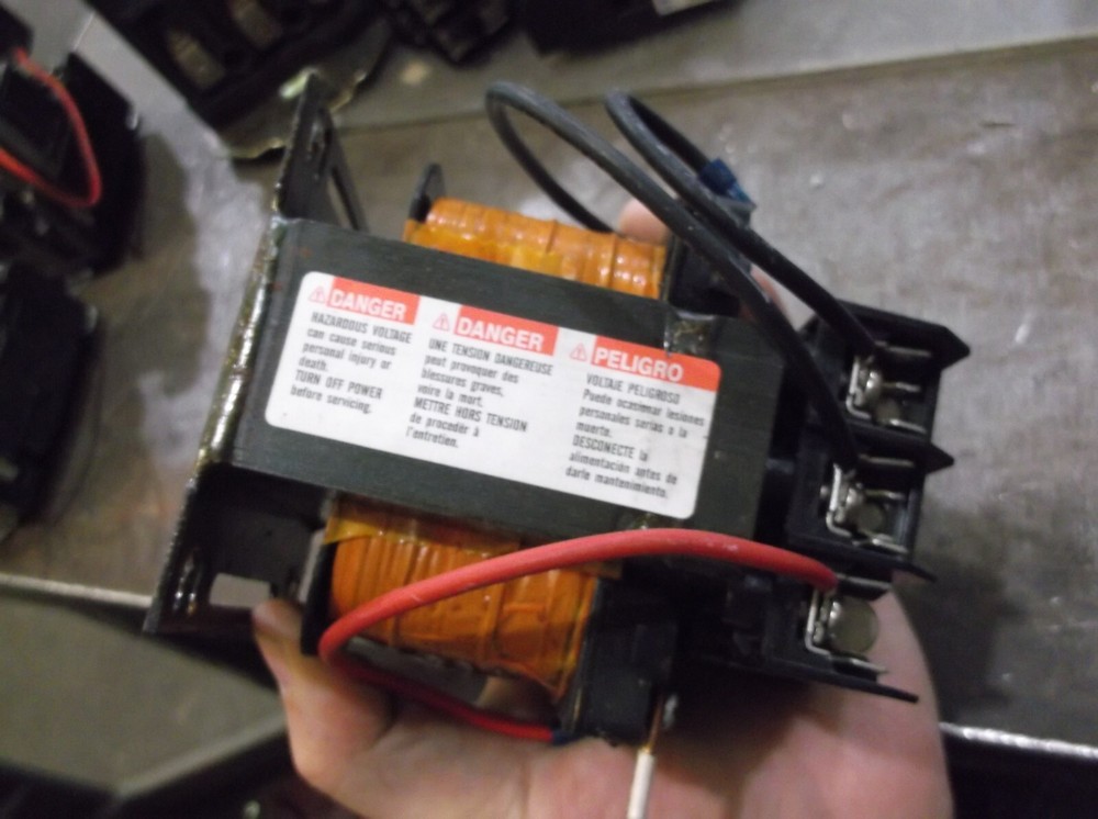 SQUARE D 9070TF150D3 CONTROL TRANSFORMER .150 KVA (G3)