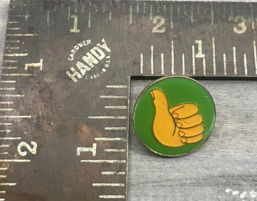 Thumb Up Lapel Hat Jacket Vest Shirt Pin