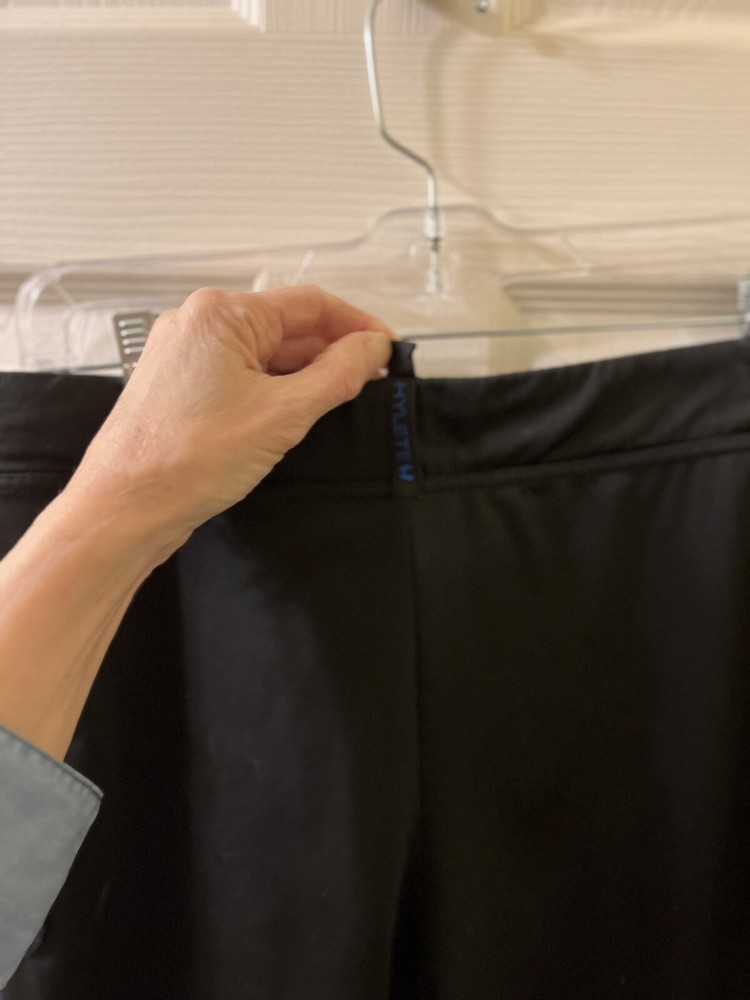 Hylete Mens Drawstring Shorts. Size Medium Black.