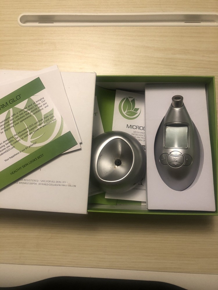 Microderm GLO Diamond Microdermabrasion Machine and Suction Tool