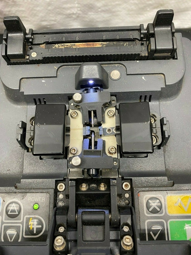 Fitel S176 Fusion Splicer