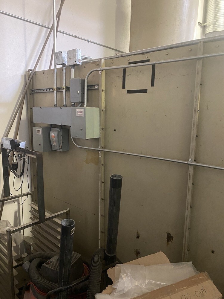 Used walk in paint booth