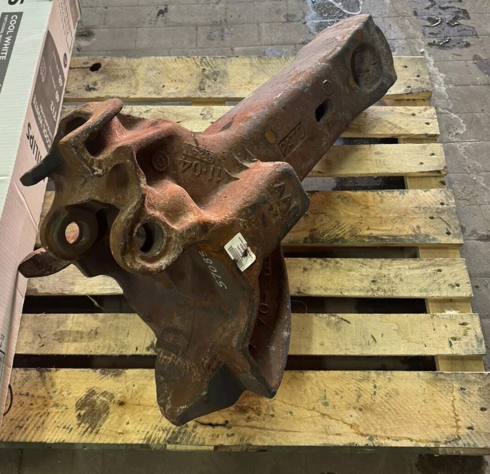 TRAIN COUPLER