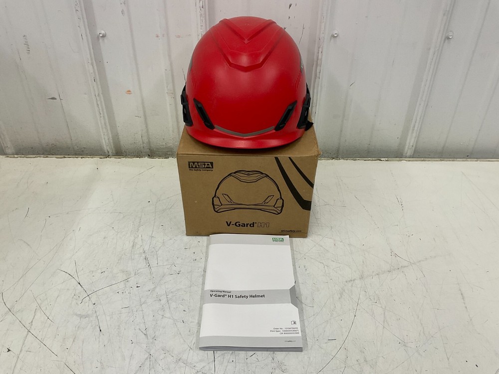 V-GARD - 10194784 Hard Hat: Red, No Graphics, Ratchet
