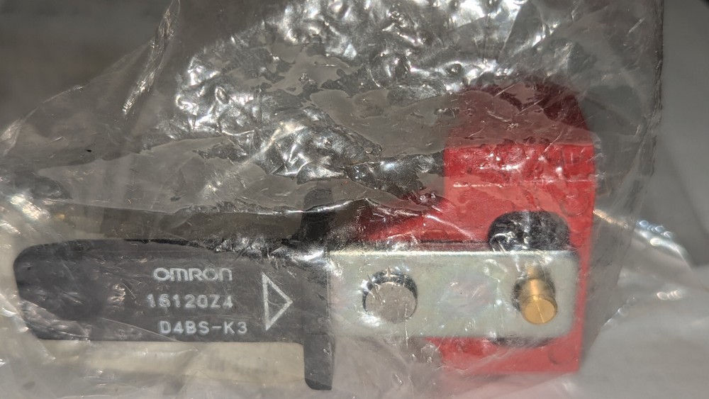 OMRON D4BS-K3 Safety Switch New & Sealed