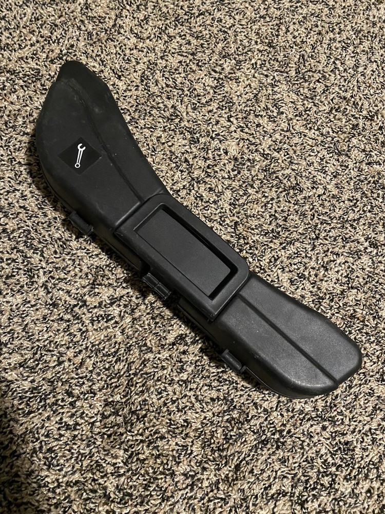 2002-2009 AUDI A4 QUATTRO - TOOL KIT COMPLETE 8E0012111A
