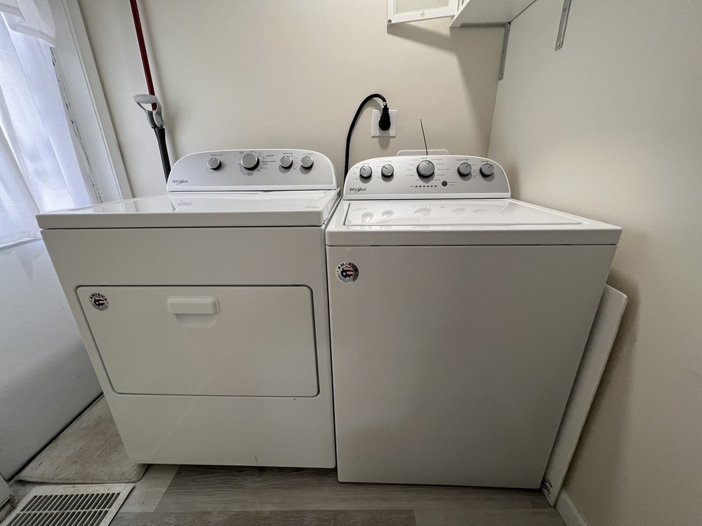 Whirlpool Washer and Dryer Set