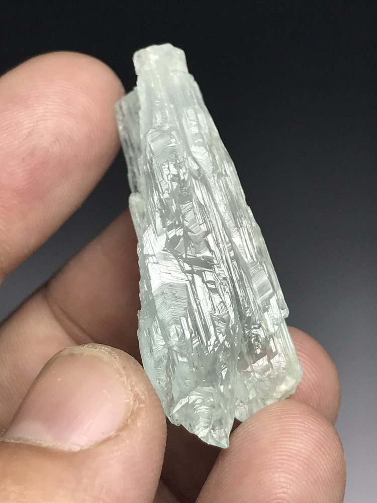 DT Aquamarine Crystal With Unique Etching