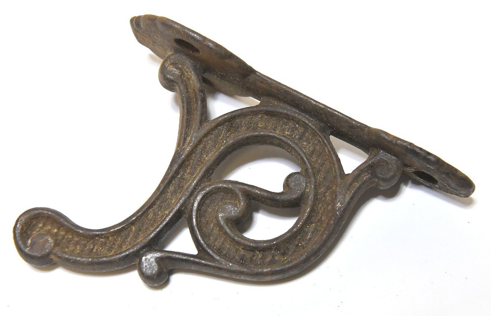 2 VINTAGE METAL WALL MOUNT HAT OR COAT HOOKS