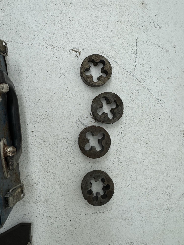 Rotostock pipe threader 2in kit