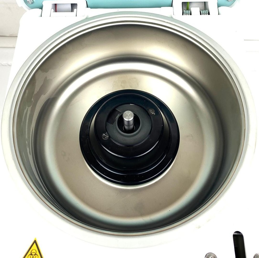 Hettich EBA21 Centrifuge