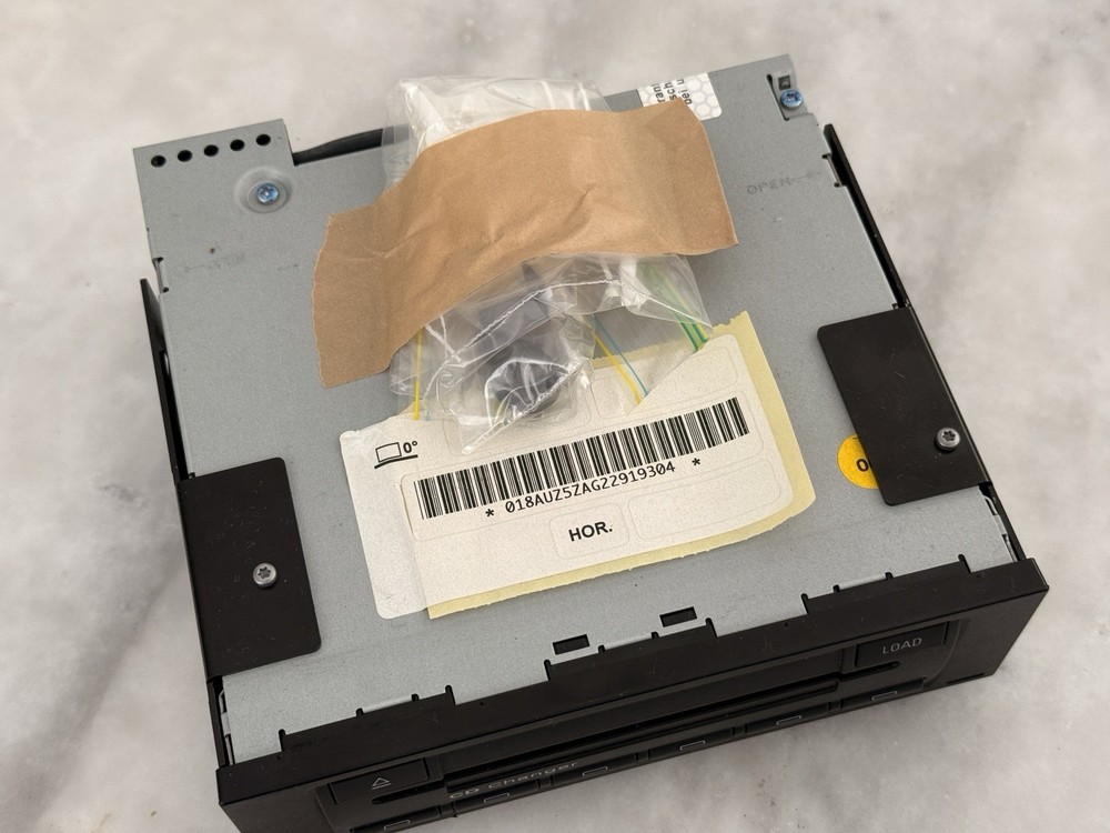 Audi rR8 2008 CD Changer