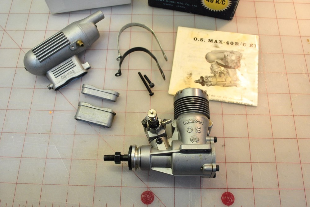 O.S. Max-H .40 RC Airplane Engine w/ Muffler, Box, Nice!