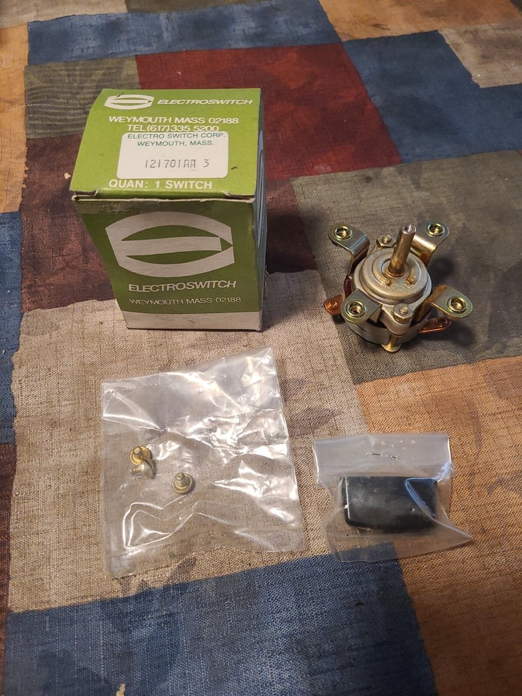 Electroswitch,  121701AA 3. 125 VAC, 10 Amp