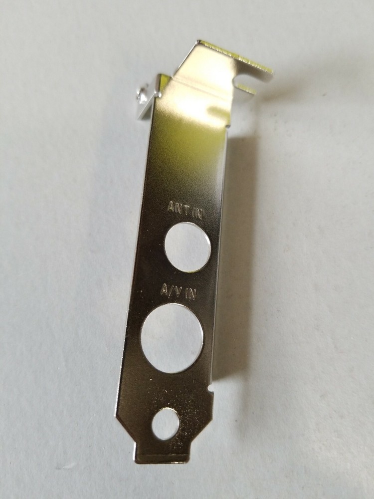 Low Profile Bracket for Antena and Audio / Video