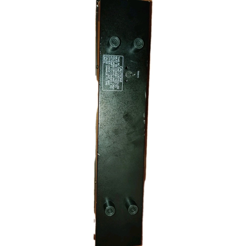 Denon DN-D4000 Dual Door Media Player Bundle - Functional with Minor Issues .