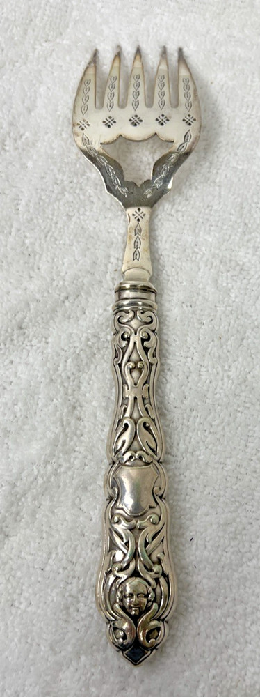 Victorian Hallmarked Silver Plate Fish Set Extremely Detailed Face On Handle