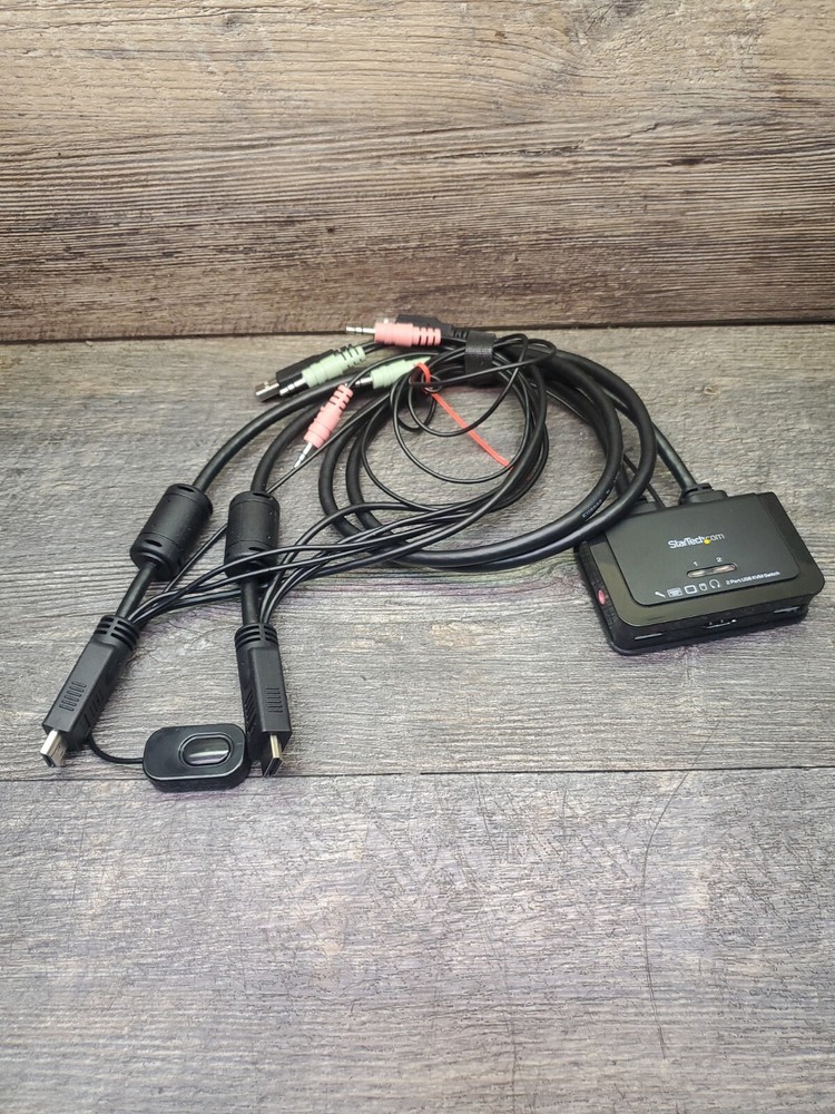 StarTech.com SV211HDUA KVM Switch with Audio and Remote Switch – USB Powered