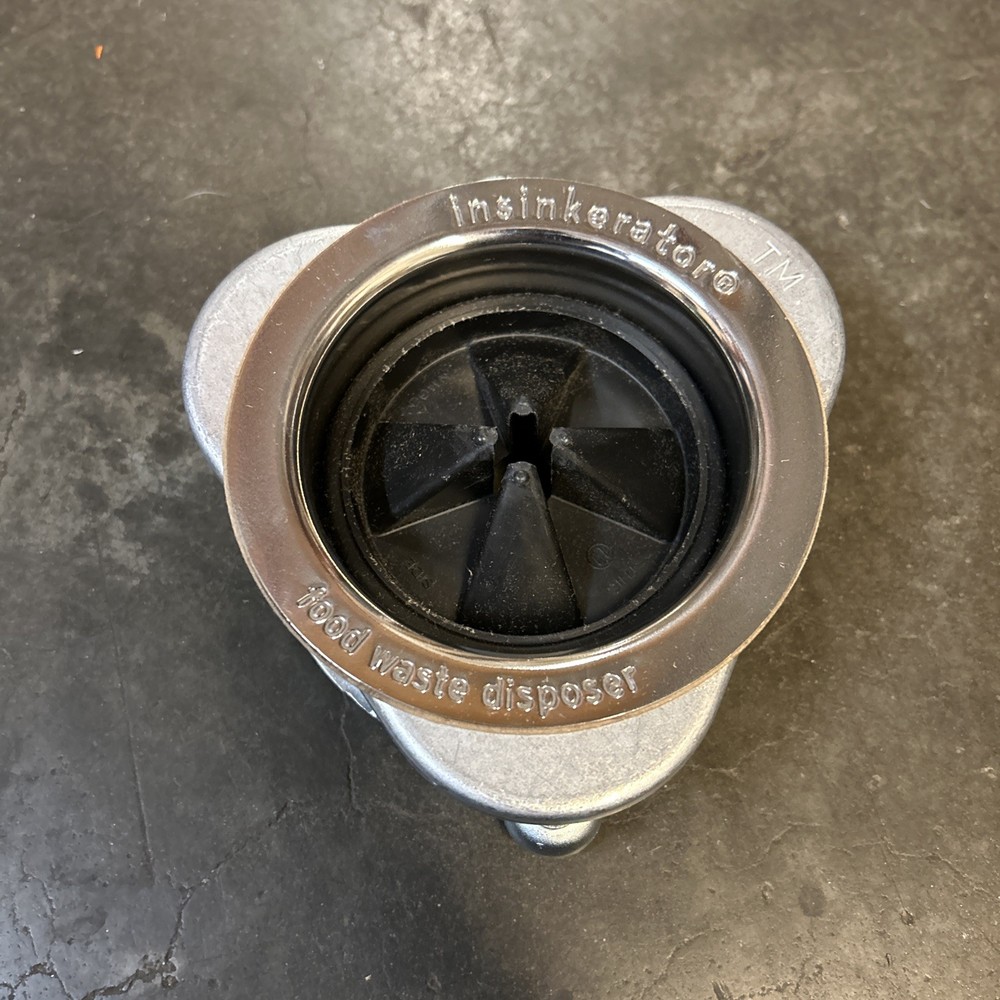 Insinkerator Quick Lock Sink Mount Flange w/Stopper for Garbage Disposal