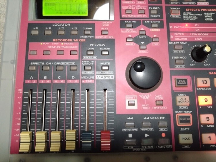 Roland SP-808EX Studio Sampler Multitrack Recorder Drum Machine