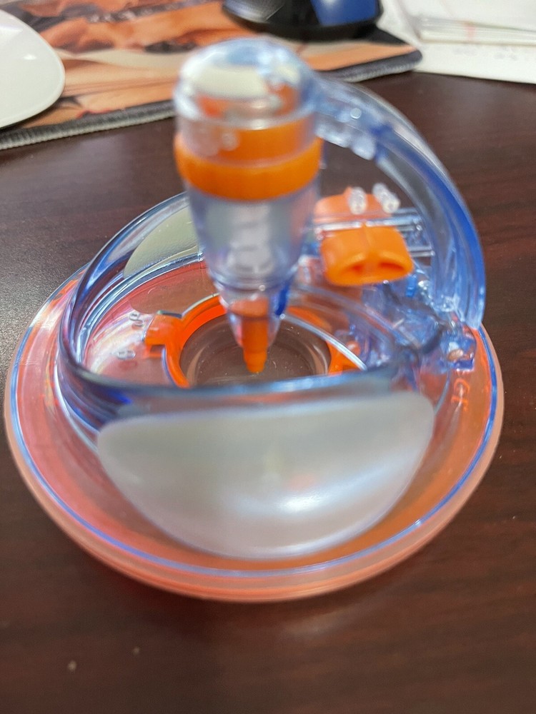 FISKARS ULTRA SHAPE XPRESS USED INCLUDES 1 BLADE