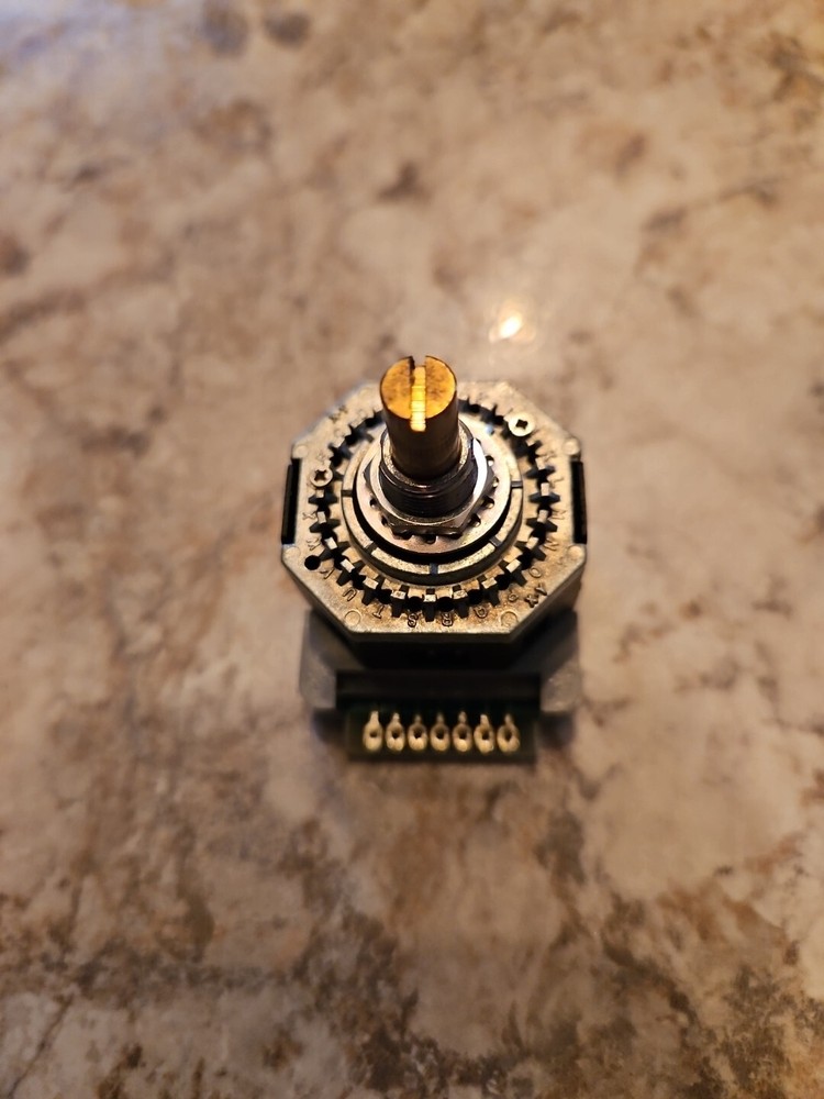 1PC rotary switch NEW FOR FUJI AC09-RY Band coding