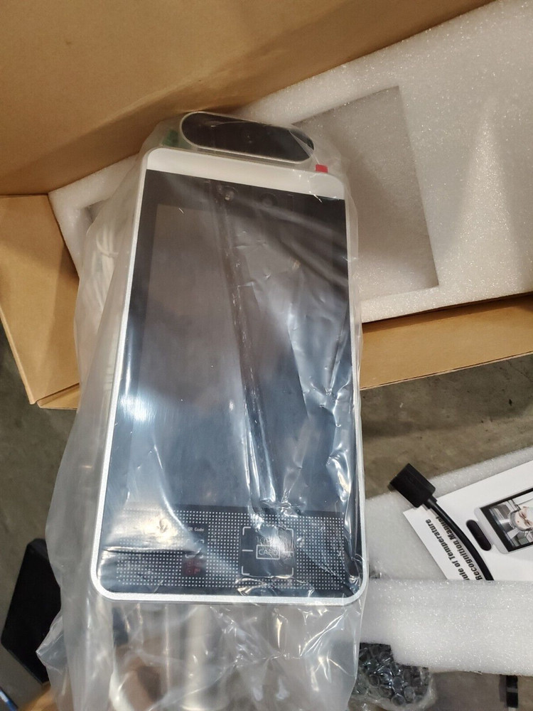 NEW Goodview Dynamic Detection Display Temperature Scanner Kiosk #69