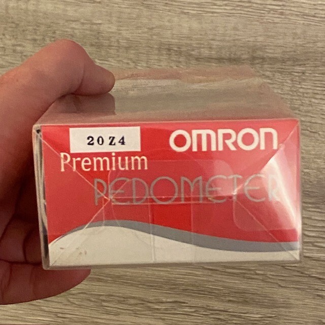 Omron Premium Pocket Pedometer HJ-112 Dual Sensor Tech New Open Box