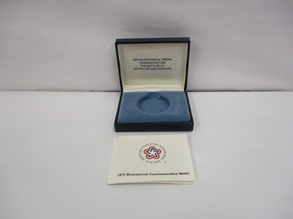EMPTY BOX For 1976 Bicentennial Commemorative Medal