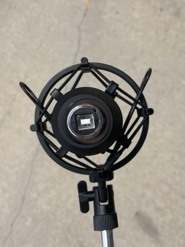 MAONO USB Microphone with Mount Podcast / Gaming