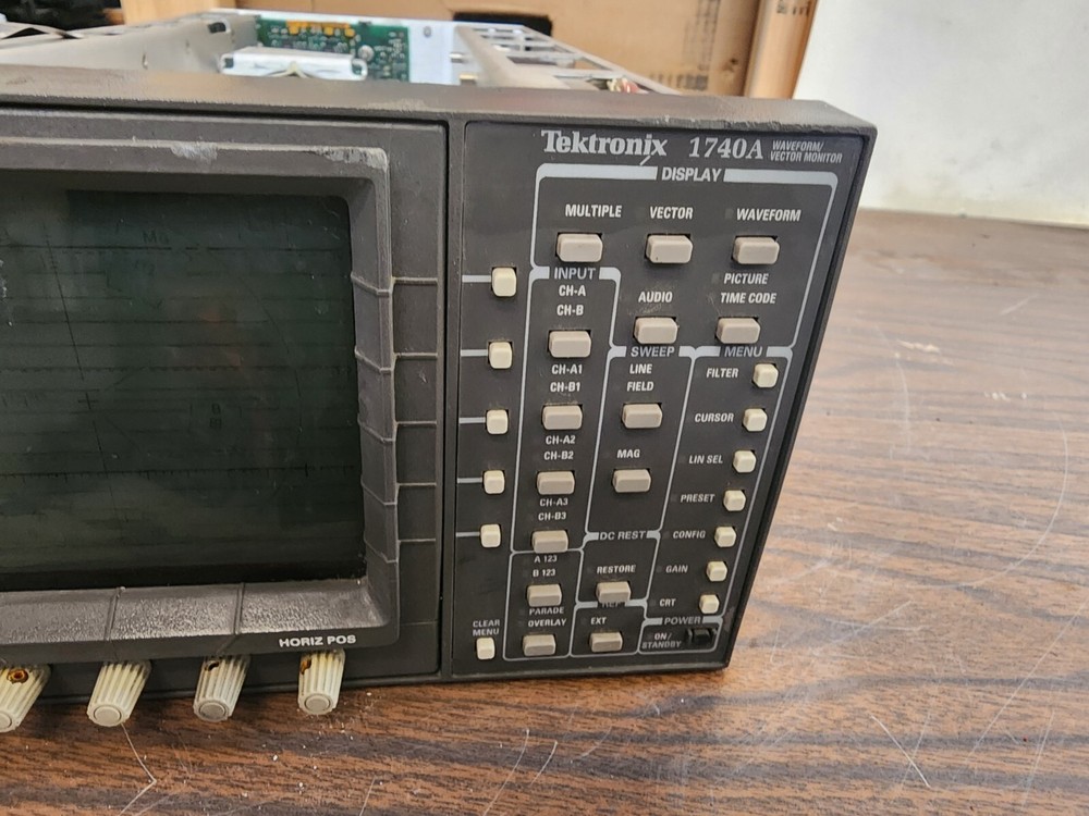 Tektronix 1740A Waveform Vector Monitor