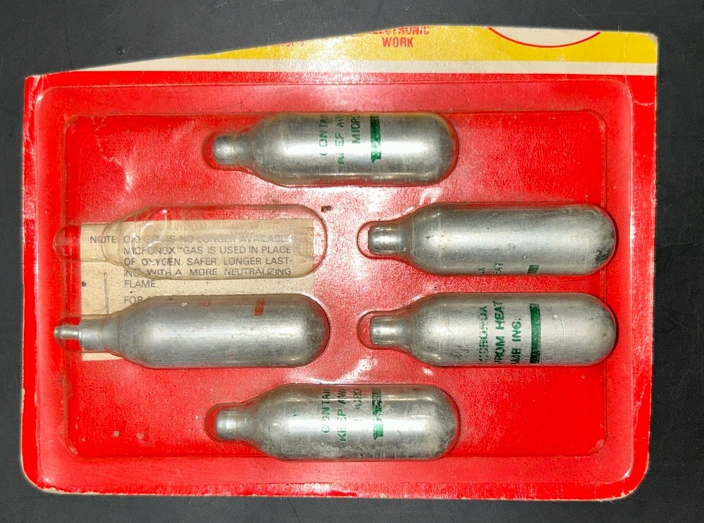 Mircoflame Torch Standard Model & Microflame Replacement Cylinder Pack