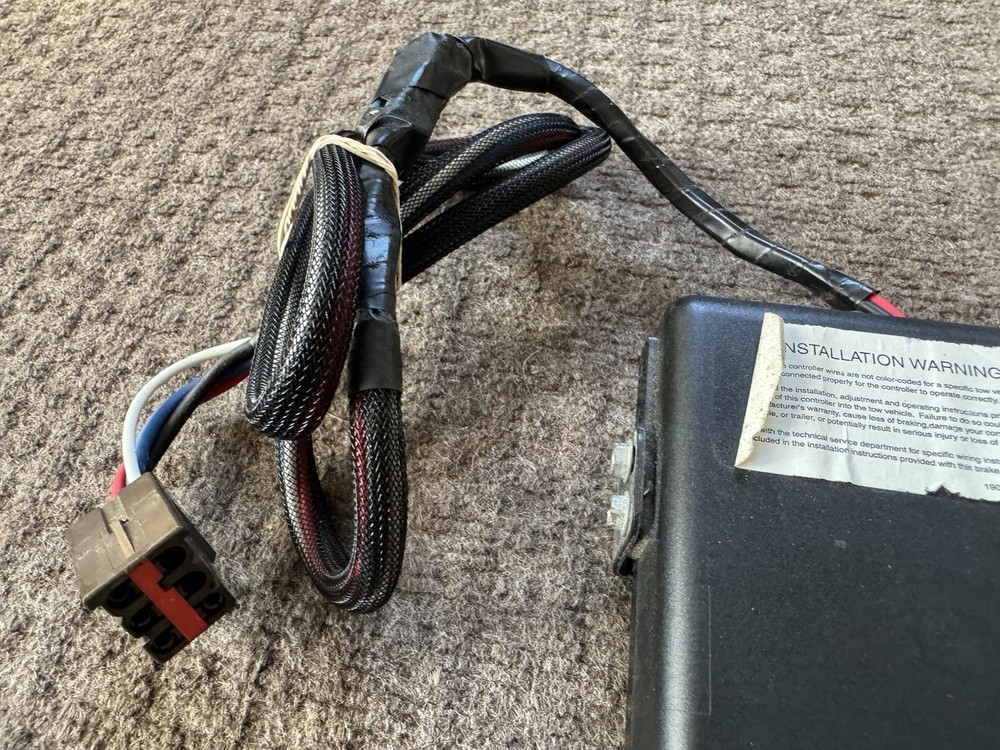 Hayes Trailer Brake Controller Synchronizer w/ Ford plug
