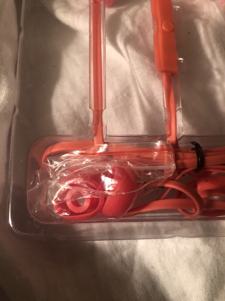 Ellen Tracy Stereo Earbuds Inline Microphone New