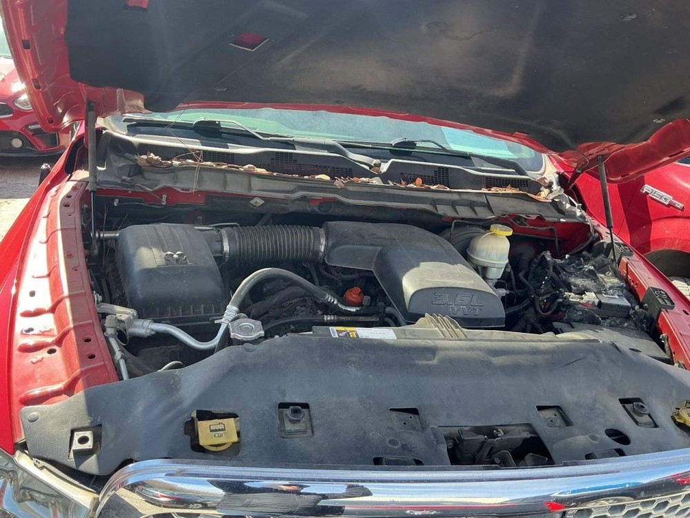 TDODR1500 2018 Glove Box 4978817