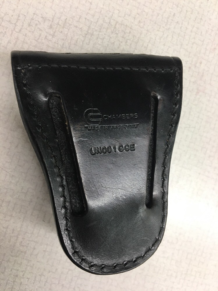 Chambers Law Enforcement Black Leather handcuff Case UN001CCE