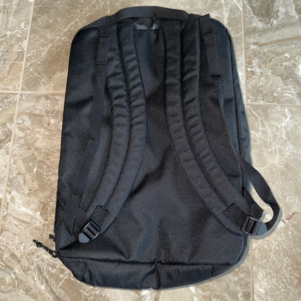 Burton STEP ON Snowboard Backpack Bag / Black / Waterproof / Padded / M Used