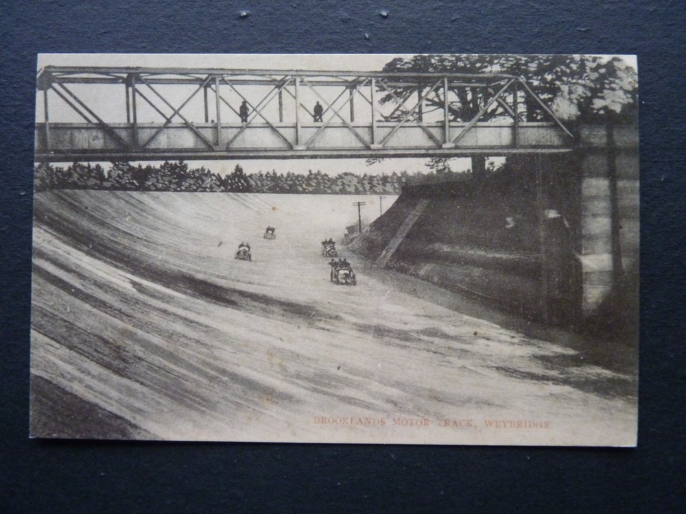 PRINTED POSTCARD. BROOKLANDS, WEYBRIDGE. ORIGINAL - RACING TRACK. 1909.