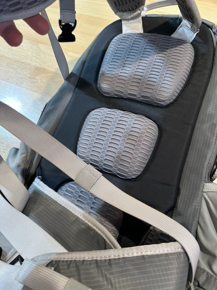 LL Bean Day Trekker 25 Backpack BOA Adjust Hydration Gray Camp