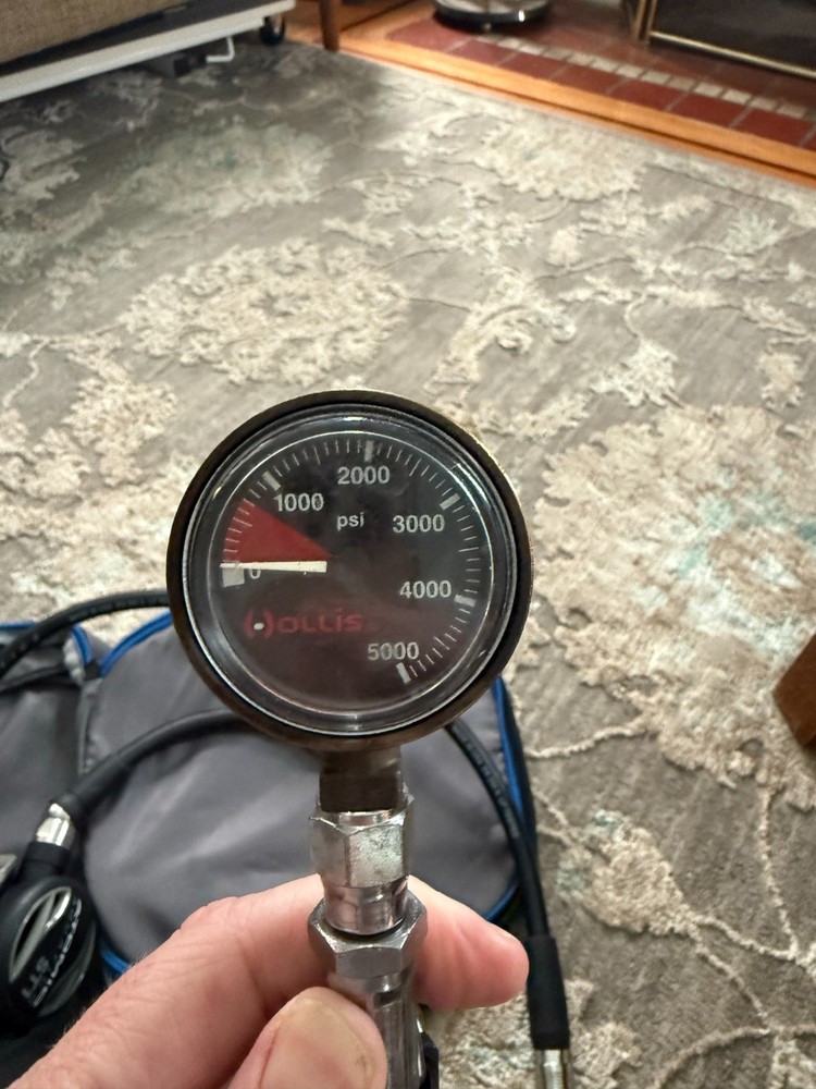 Atomic ST1 Regulator, Suunto Pod transmitter, EON Core dive computer bundle