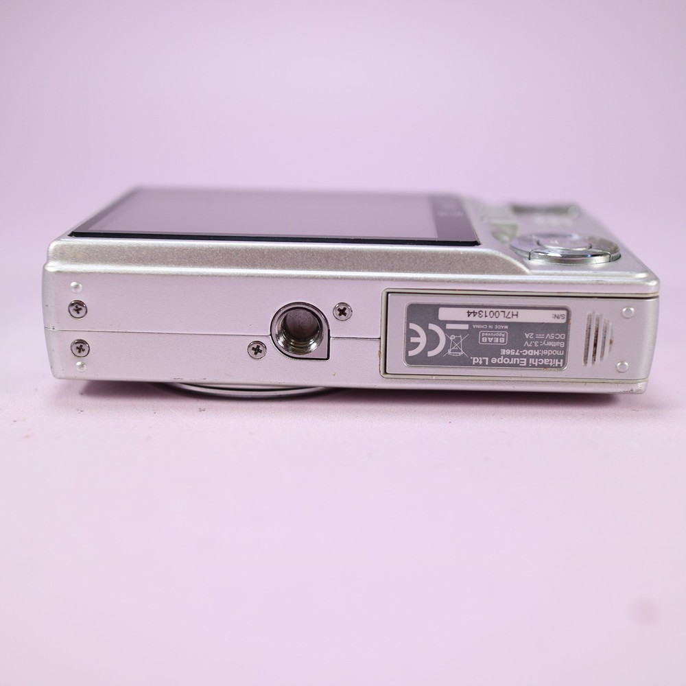 Hitachi Digital Camera HDC-756e 7.1MP Silver Tested