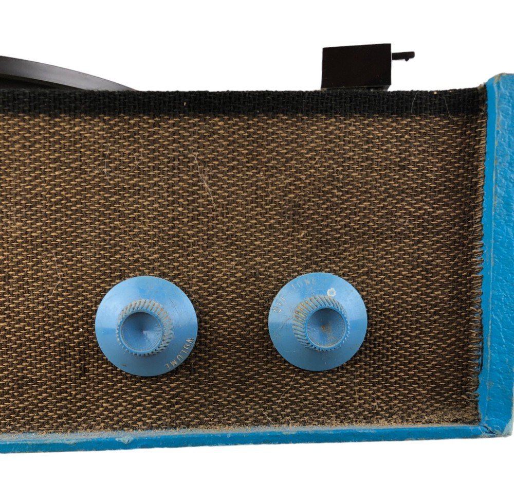 Vintage Columbia Masterwork Solid State Model M-2201 Phonograph Record Player