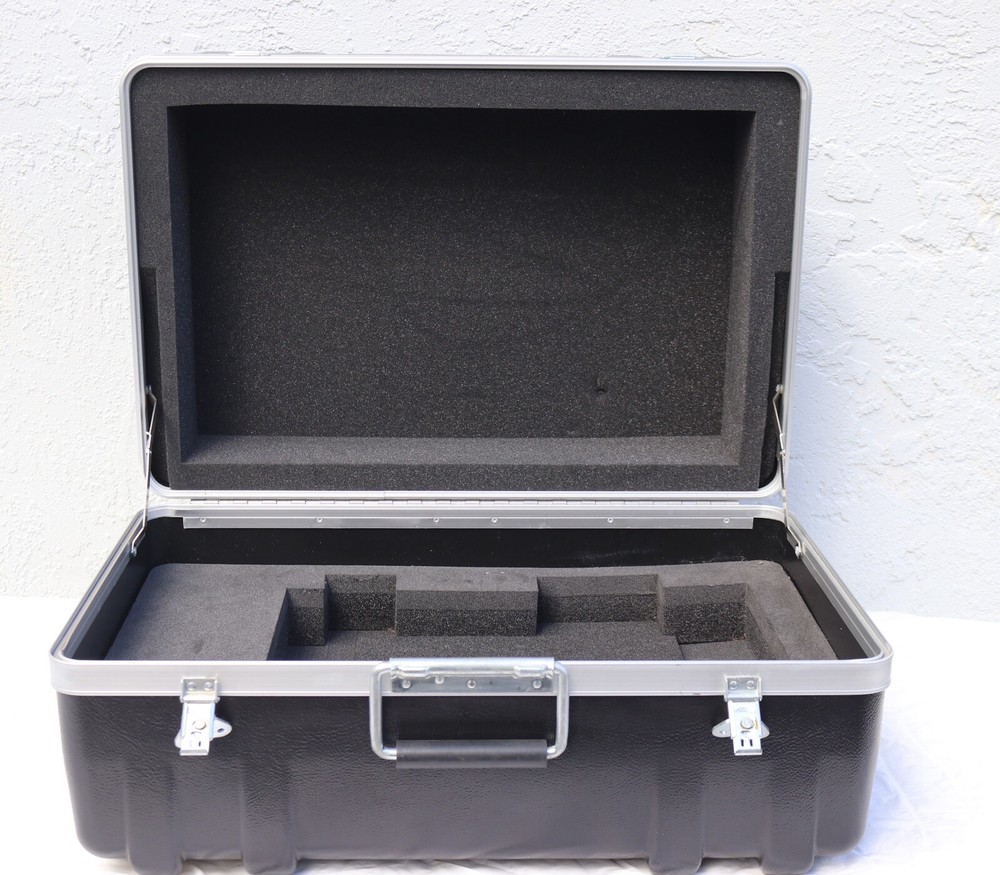 Microdermabrasion Machine Package In Excellent Condition