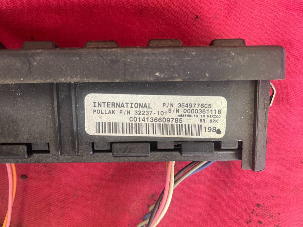 International PROSTAR SWITCH PANEL Dash Panel - 3549776C5, 32237-101