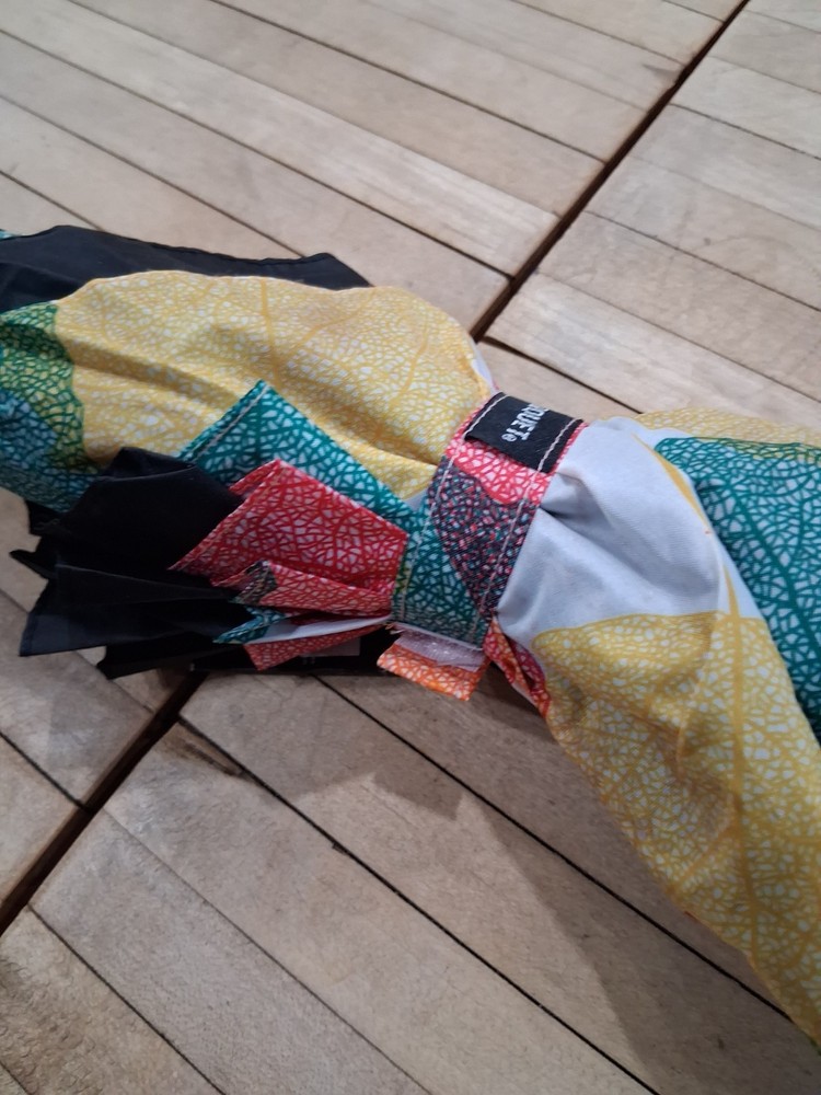 Colorful Leaf Print Double Layered Reverse Close Umbrella C Handle